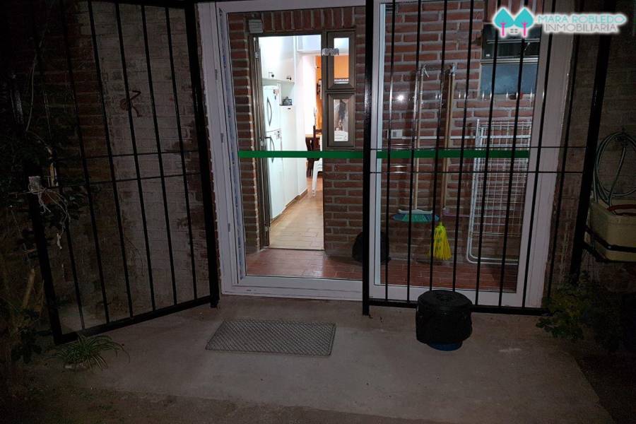 Pinamar,Buenos Aires,Argentina,2 Bedrooms Bedrooms,2 BathroomsBathrooms,Apartamentos,CORNALITO ,5654
