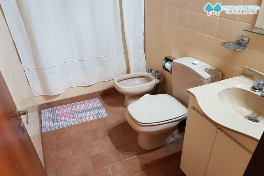 Pinamar,Buenos Aires,Argentina,2 Bedrooms Bedrooms,2 BathroomsBathrooms,Apartamentos,CORNALITO ,5654