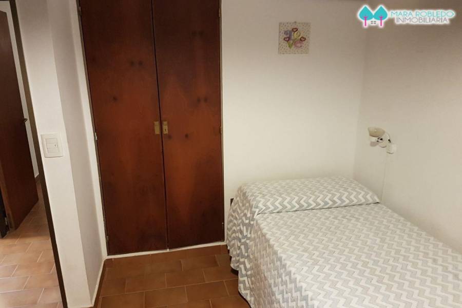 Pinamar,Buenos Aires,Argentina,2 Bedrooms Bedrooms,2 BathroomsBathrooms,Apartamentos,CORNALITO ,5654