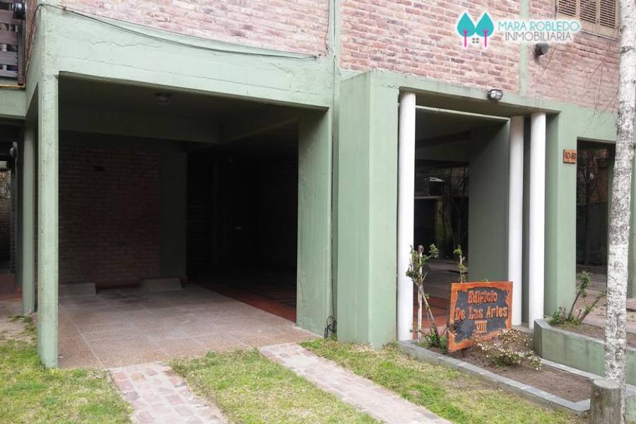 Pinamar,Buenos Aires,Argentina,2 Bedrooms Bedrooms,1 BañoBathrooms,Apartamentos,DE LA CORVINA 1000,5656