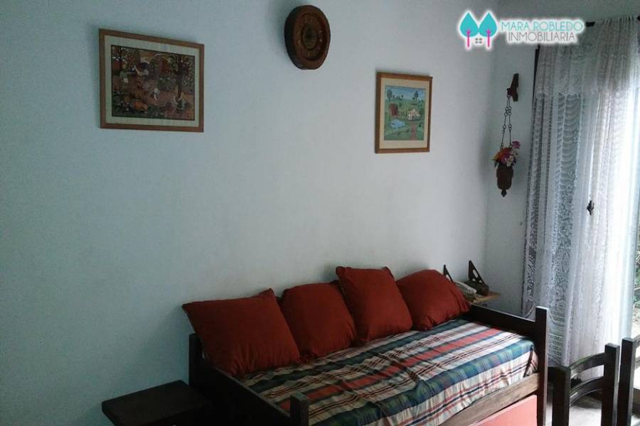 Pinamar,Buenos Aires,Argentina,2 Bedrooms Bedrooms,1 BañoBathrooms,Apartamentos,DE LA CORVINA 1000,5656