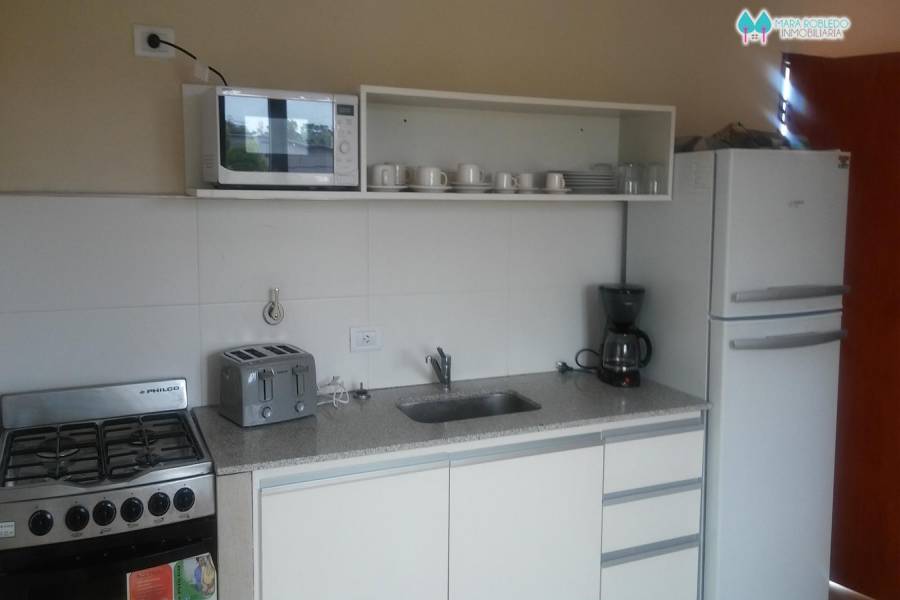 Pinamar,Buenos Aires,Argentina,2 Bedrooms Bedrooms,2 BathroomsBathrooms,Apartamentos,DEL CAZON ,5678