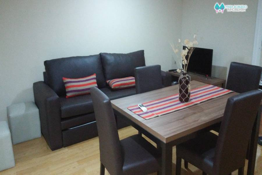 Pinamar,Buenos Aires,Argentina,2 Bedrooms Bedrooms,2 BathroomsBathrooms,Apartamentos,DEL CAZON ,5678
