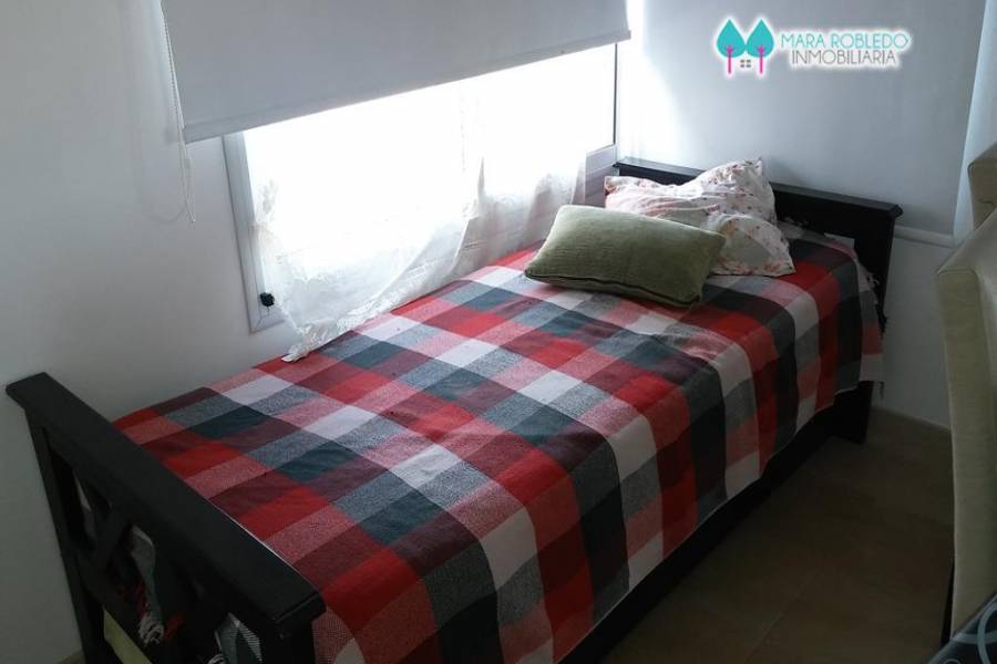 Pinamar,Buenos Aires,Argentina,2 Bedrooms Bedrooms,1 BañoBathrooms,Casas,EOLO ,2,5689
