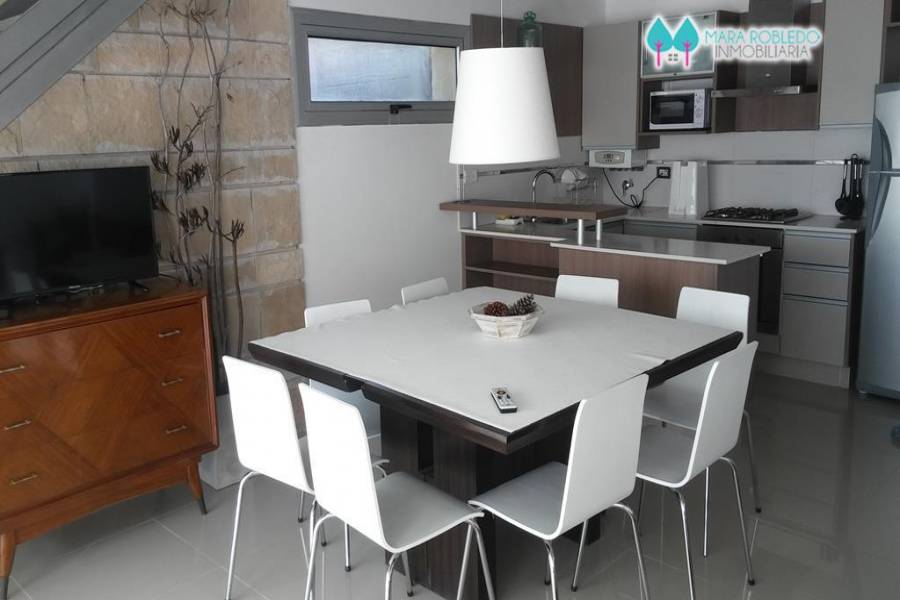 Pinamar,Buenos Aires,Argentina,2 Bedrooms Bedrooms,2 BathroomsBathrooms,Apartamentos,EOLO,5691