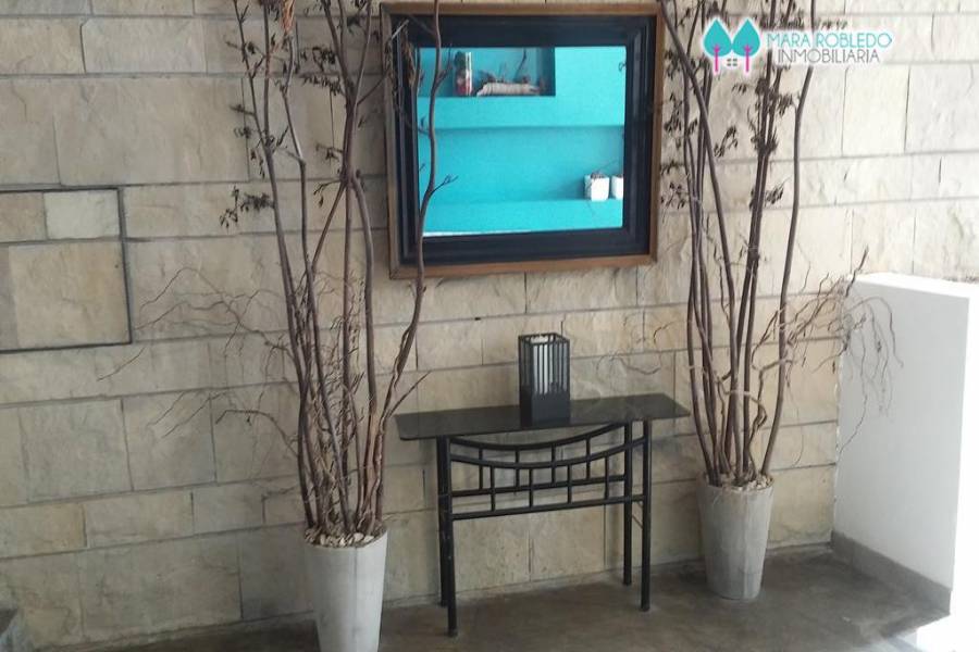 Pinamar,Buenos Aires,Argentina,2 Bedrooms Bedrooms,2 BathroomsBathrooms,Apartamentos,EOLO,5691