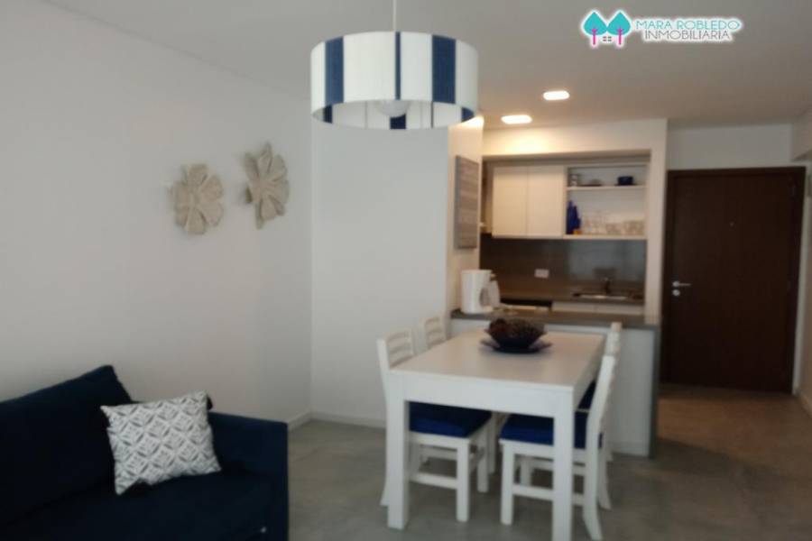 Pinamar,Buenos Aires,Argentina,4 Bedrooms Bedrooms,3 BathroomsBathrooms,Apartamentos,GOLF 2G,5693