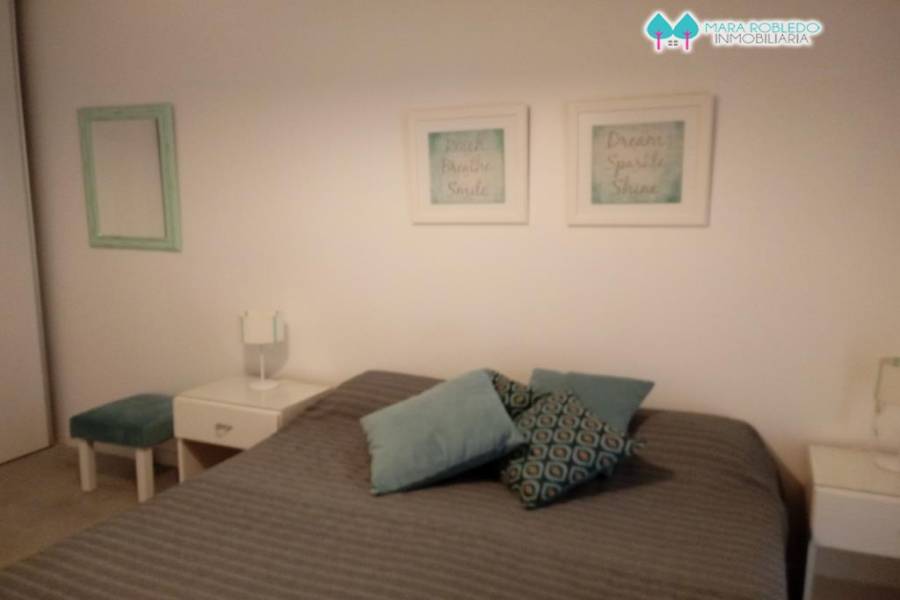 Pinamar,Buenos Aires,Argentina,4 Bedrooms Bedrooms,3 BathroomsBathrooms,Apartamentos,GOLF 2G,5693