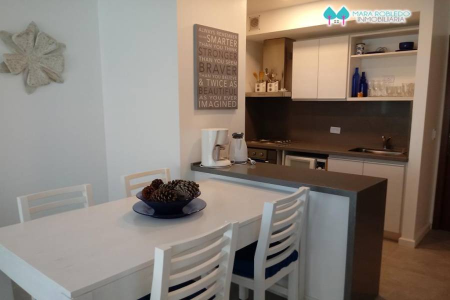 Pinamar,Buenos Aires,Argentina,4 Bedrooms Bedrooms,3 BathroomsBathrooms,Apartamentos,GOLF 2G,5693