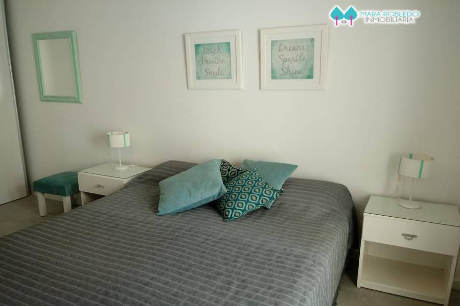 Pinamar,Buenos Aires,Argentina,4 Bedrooms Bedrooms,3 BathroomsBathrooms,Apartamentos,GOLF 2G,5693