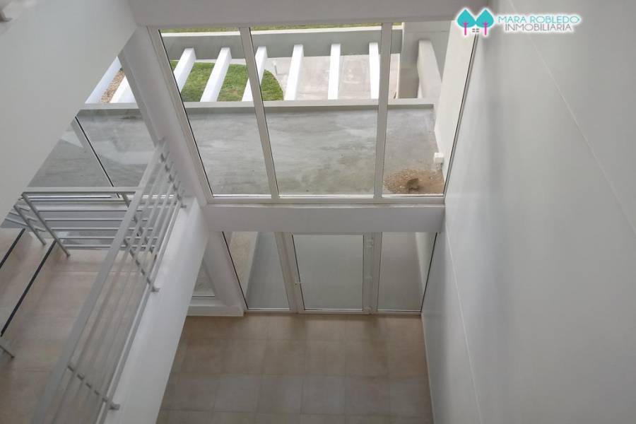 Pinamar,Buenos Aires,Argentina,4 Bedrooms Bedrooms,3 BathroomsBathrooms,Apartamentos,GOLF 2G,5693