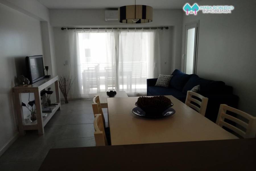 Pinamar,Buenos Aires,Argentina,4 Bedrooms Bedrooms,3 BathroomsBathrooms,Apartamentos,GOLF 2G,5693