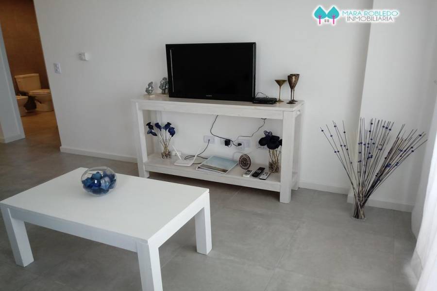 Pinamar,Buenos Aires,Argentina,4 Bedrooms Bedrooms,3 BathroomsBathrooms,Apartamentos,GOLF 2G,5693