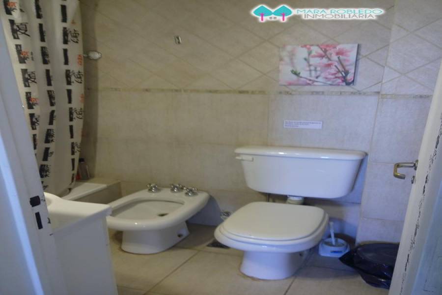 Pinamar,Buenos Aires,Argentina,2 Bedrooms Bedrooms,1 BañoBathrooms,Apartamentos,JASON ,5697