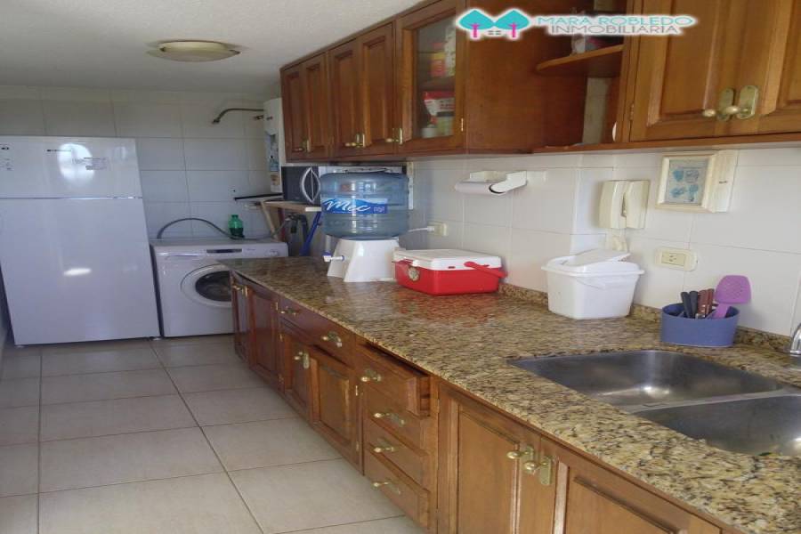 Pinamar,Buenos Aires,Argentina,2 Bedrooms Bedrooms,1 BañoBathrooms,Apartamentos,JASON ,5697