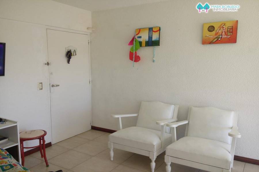 Pinamar,Buenos Aires,Argentina,2 Bedrooms Bedrooms,1 BañoBathrooms,Apartamentos,JASON ,5697