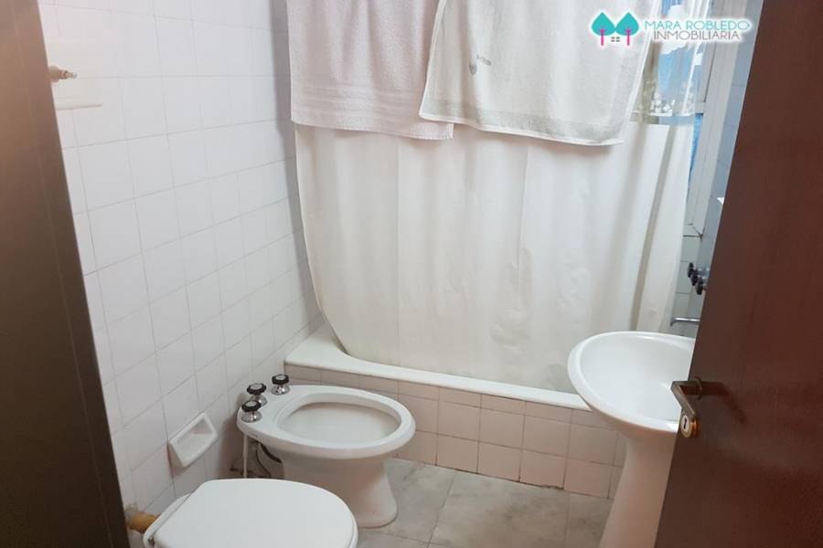 Pinamar,Buenos Aires,Argentina,2 Bedrooms Bedrooms,1 BañoBathrooms,Apartamentos,SIMBAD EL MARINO ,5714