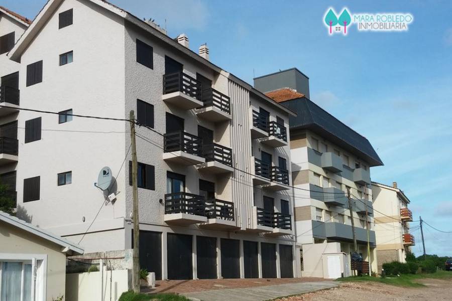 Pinamar,Buenos Aires,Argentina,2 Bedrooms Bedrooms,1 BañoBathrooms,Apartamentos,TRITONES ,1,5720