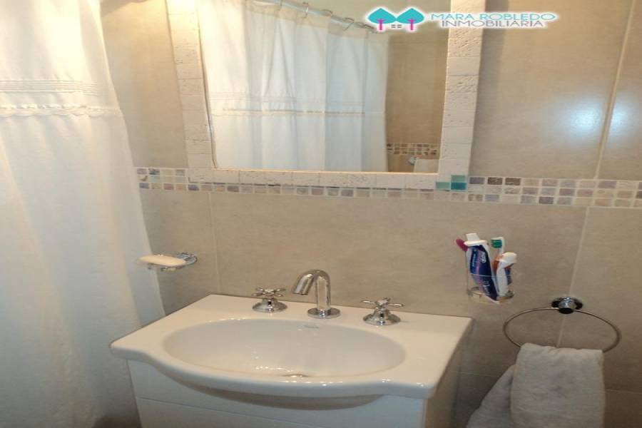 Pinamar,Buenos Aires,Argentina,2 Bedrooms Bedrooms,1 BañoBathrooms,Apartamentos,TRITONES ,1,5720