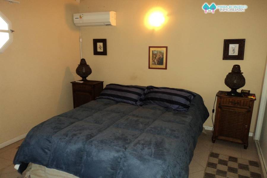 Pinamar,Buenos Aires,Argentina,3 Bedrooms Bedrooms,2 BathroomsBathrooms,Duplex-Triplex,MEDUSAS ,5724