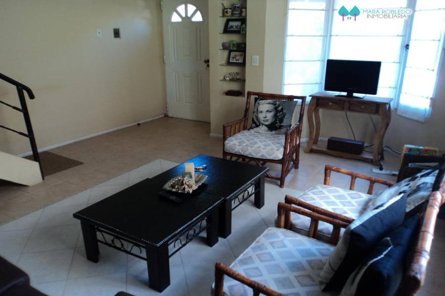 Pinamar,Buenos Aires,Argentina,3 Bedrooms Bedrooms,2 BathroomsBathrooms,Duplex-Triplex,MEDUSAS ,5724
