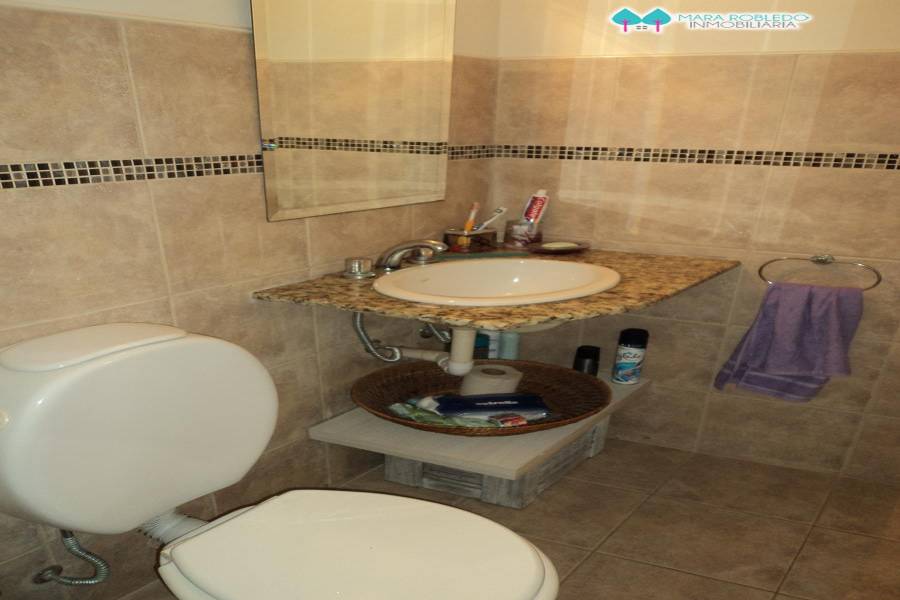 Pinamar,Buenos Aires,Argentina,3 Bedrooms Bedrooms,2 BathroomsBathrooms,Duplex-Triplex,MEDUSAS ,5724