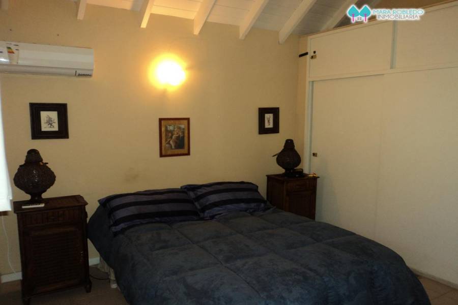 Pinamar,Buenos Aires,Argentina,3 Bedrooms Bedrooms,2 BathroomsBathrooms,Duplex-Triplex,MEDUSAS ,5724