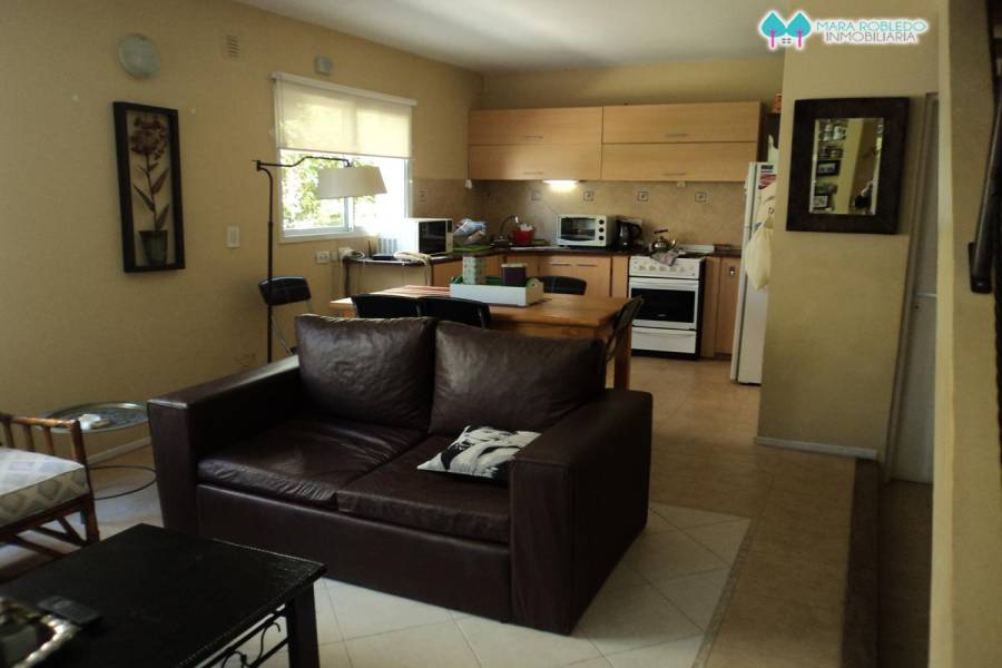 Pinamar,Buenos Aires,Argentina,3 Bedrooms Bedrooms,2 BathroomsBathrooms,Duplex-Triplex,MEDUSAS ,5724