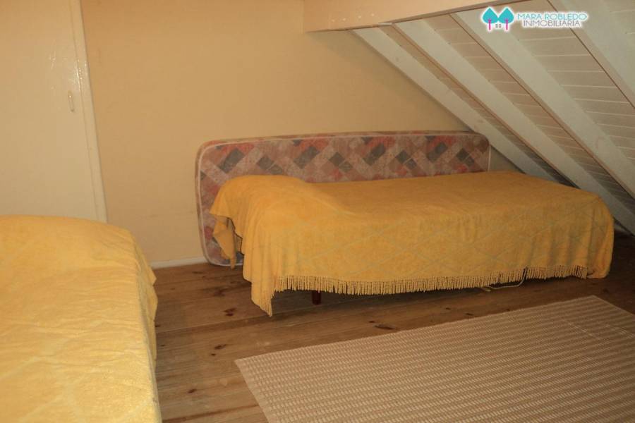 Pinamar,Buenos Aires,Argentina,3 Bedrooms Bedrooms,2 BathroomsBathrooms,Duplex-Triplex,MEDUSAS ,5724