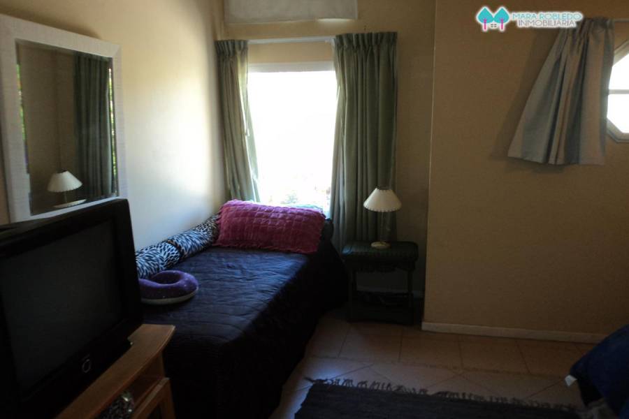 Pinamar,Buenos Aires,Argentina,3 Bedrooms Bedrooms,2 BathroomsBathrooms,Duplex-Triplex,MEDUSAS ,5724