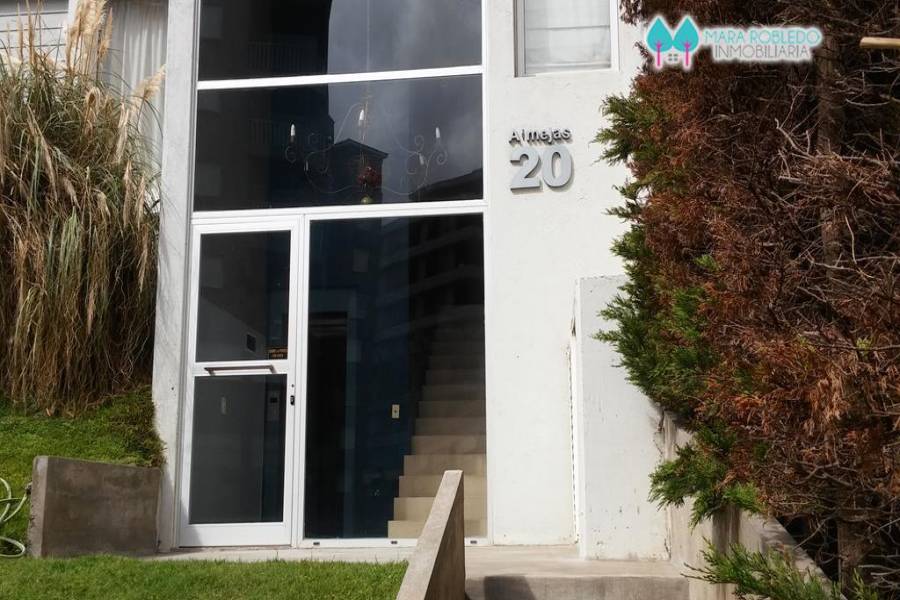Pinamar,Buenos Aires,Argentina,3 Bedrooms Bedrooms,2 BathroomsBathrooms,Apartamentos,ALMEJAS ,2,5727