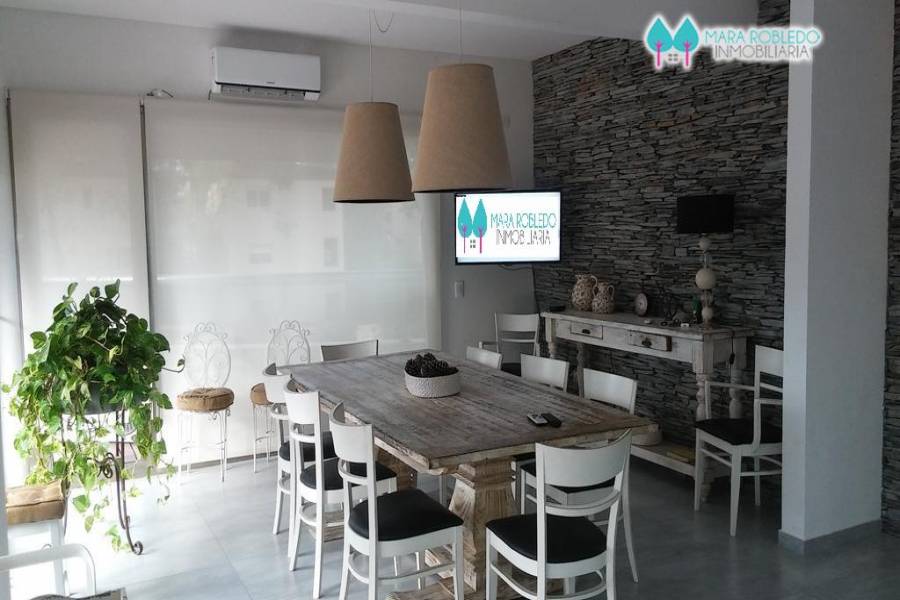 Pinamar,Buenos Aires,Argentina,2 Bedrooms Bedrooms,2 BathroomsBathrooms,Apartamentos,AV BUNGE,5733