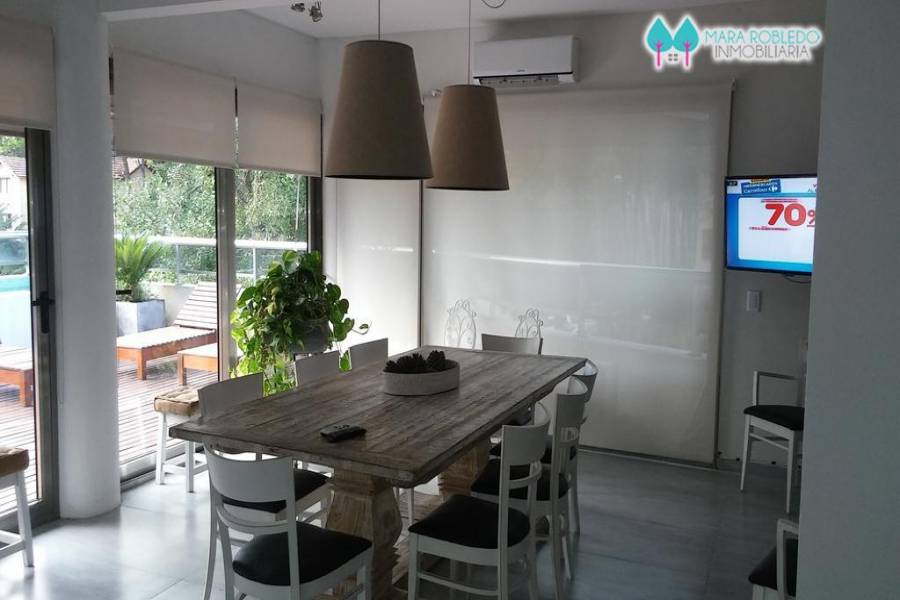 Pinamar,Buenos Aires,Argentina,2 Bedrooms Bedrooms,2 BathroomsBathrooms,Apartamentos,AV BUNGE,5733