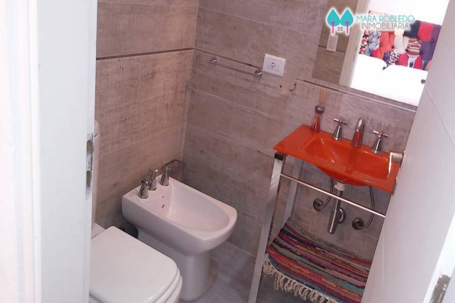 Pinamar,Buenos Aires,Argentina,2 Bedrooms Bedrooms,2 BathroomsBathrooms,Apartamentos,AV BUNGE,5733