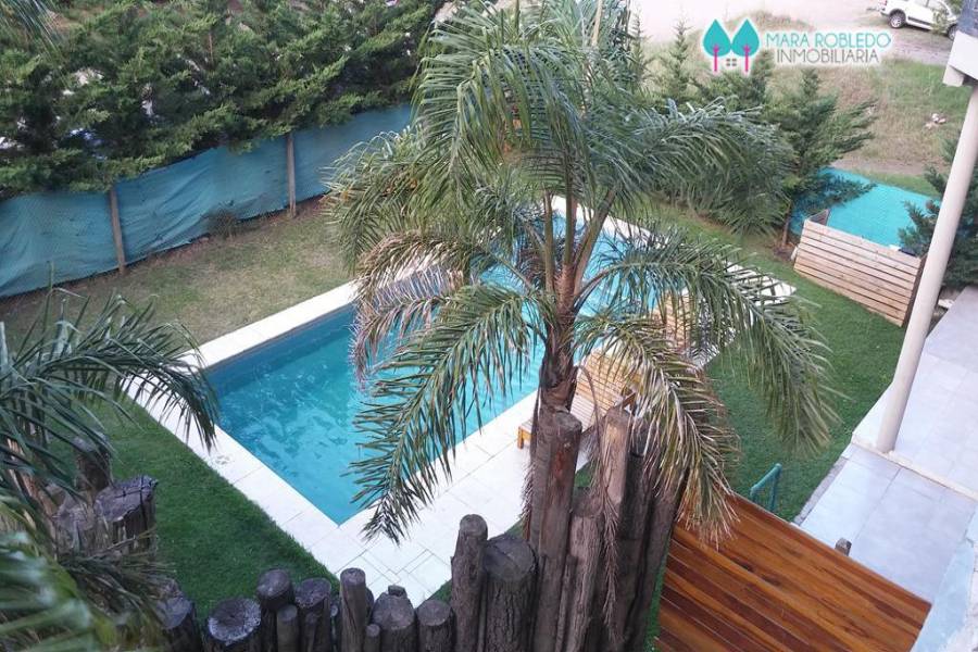Pinamar,Buenos Aires,Argentina,2 Bedrooms Bedrooms,2 BathroomsBathrooms,Apartamentos,AV BUNGE,5733