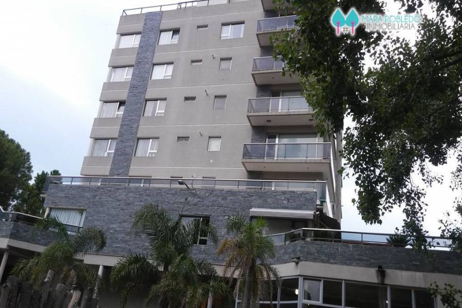 Pinamar,Buenos Aires,Argentina,2 Bedrooms Bedrooms,2 BathroomsBathrooms,Apartamentos,AV BUNGE,5733