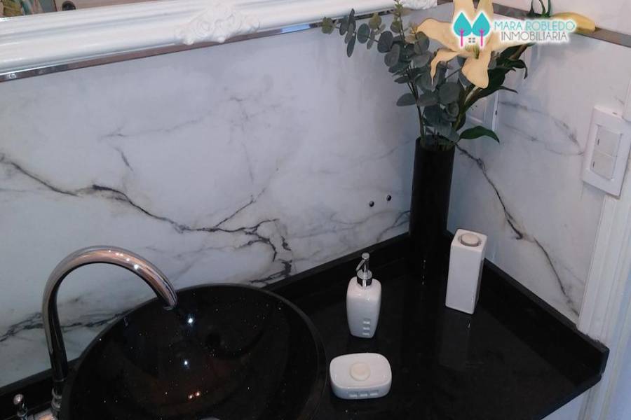 Pinamar,Buenos Aires,Argentina,2 Bedrooms Bedrooms,2 BathroomsBathrooms,Apartamentos,AV BUNGE,5733