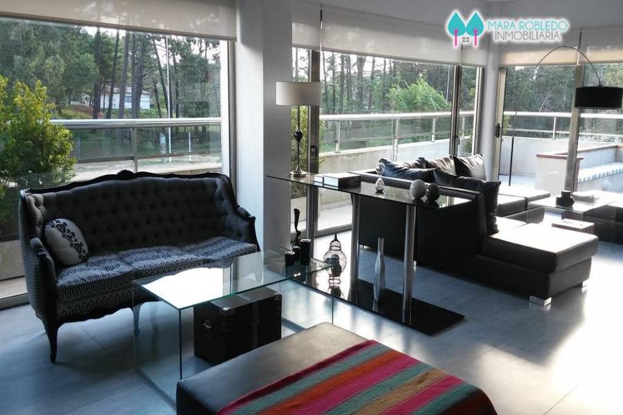 Pinamar,Buenos Aires,Argentina,2 Bedrooms Bedrooms,2 BathroomsBathrooms,Apartamentos,AV BUNGE,5733