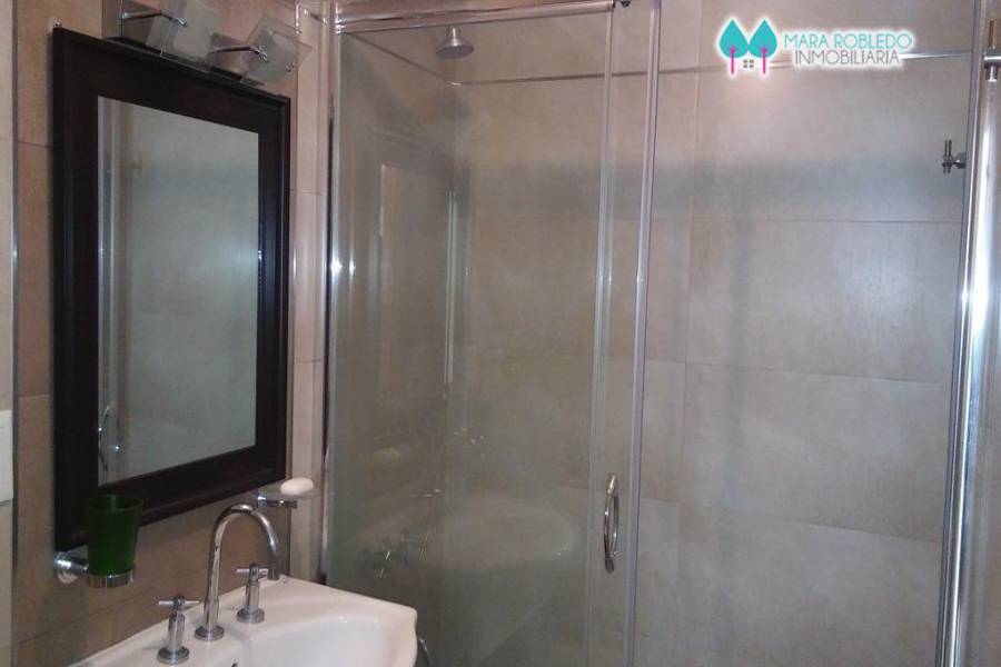 Pinamar,Buenos Aires,Argentina,2 Bedrooms Bedrooms,2 BathroomsBathrooms,Apartamentos,AV BUNGE,5735