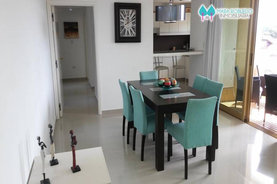 Pinamar,Buenos Aires,Argentina,2 Bedrooms Bedrooms,2 BathroomsBathrooms,Apartamentos,AV BUNGE,5735