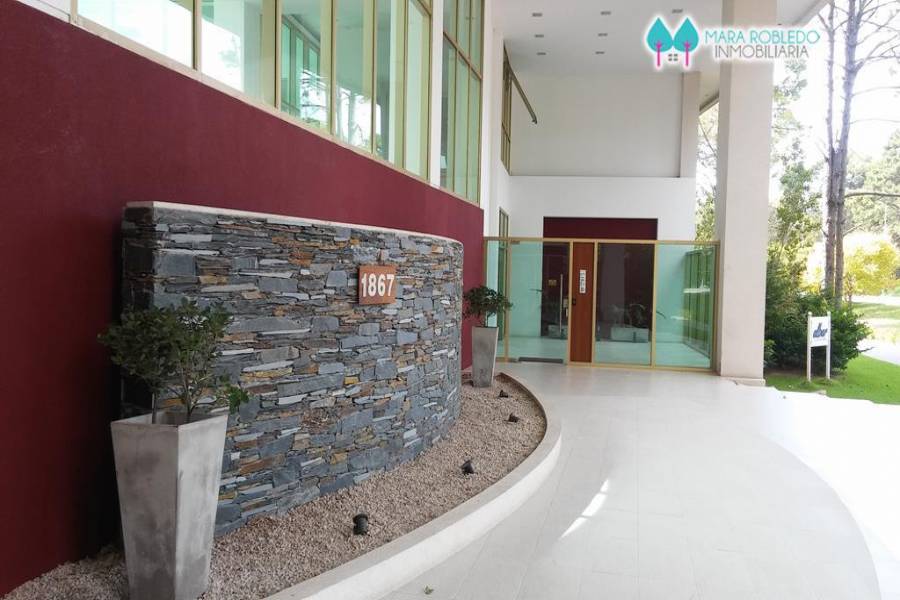 Pinamar,Buenos Aires,Argentina,2 Bedrooms Bedrooms,2 BathroomsBathrooms,Apartamentos,AV BUNGE,5735