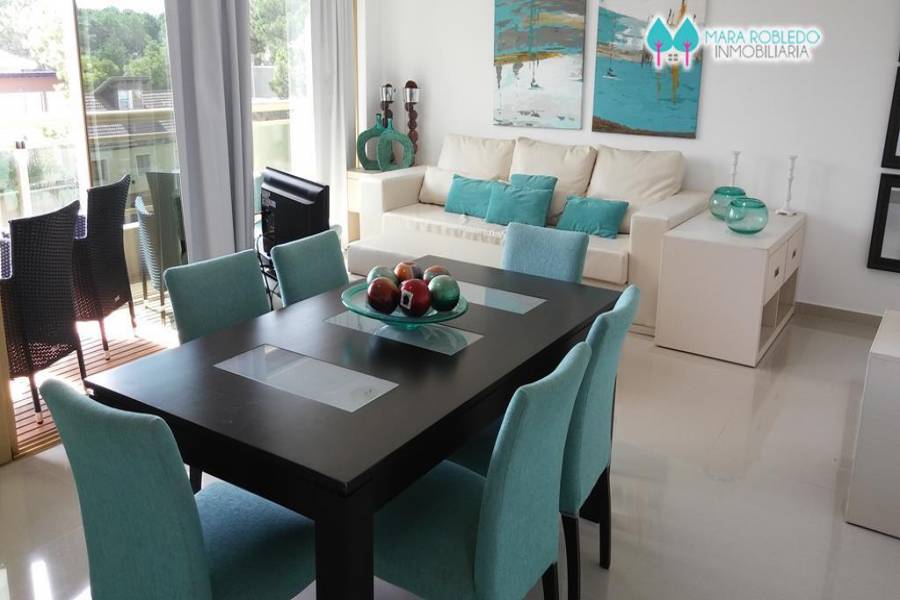 Pinamar,Buenos Aires,Argentina,2 Bedrooms Bedrooms,2 BathroomsBathrooms,Apartamentos,AV BUNGE,5735