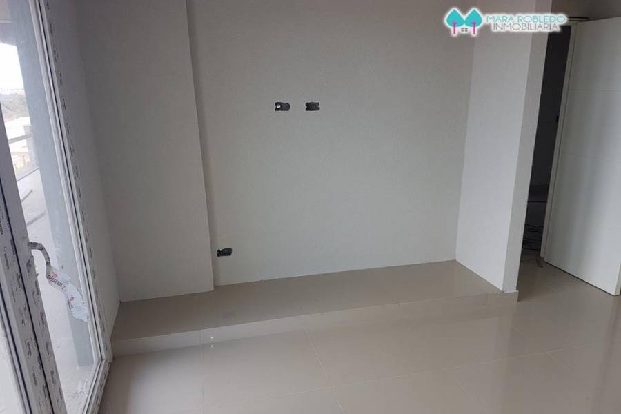 Pinamar,Buenos Aires,Argentina,2 Bedrooms Bedrooms,2 BathroomsBathrooms,Apartamentos,AV DEL MAR Y ALMEJAS,5740