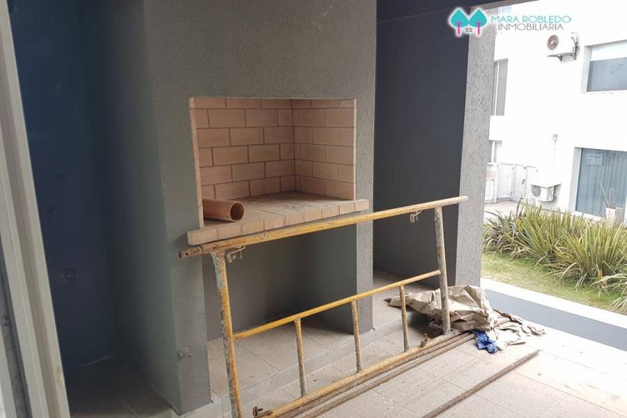 Pinamar,Buenos Aires,Argentina,2 Bedrooms Bedrooms,2 BathroomsBathrooms,Apartamentos,AV DEL MAR Y ALMEJAS,5740