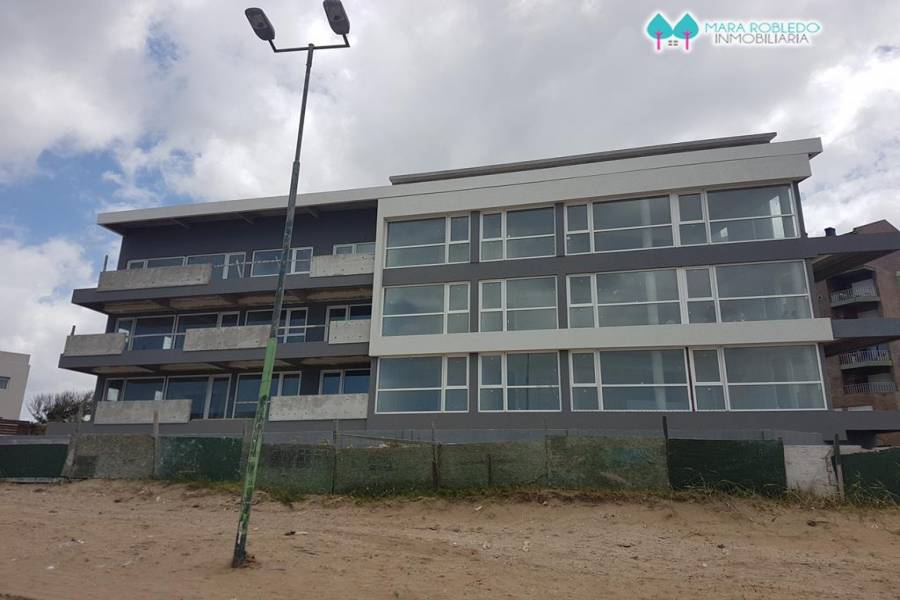 Pinamar,Buenos Aires,Argentina,2 Bedrooms Bedrooms,2 BathroomsBathrooms,Apartamentos,AV DEL MAR Y ALMEJAS,5740