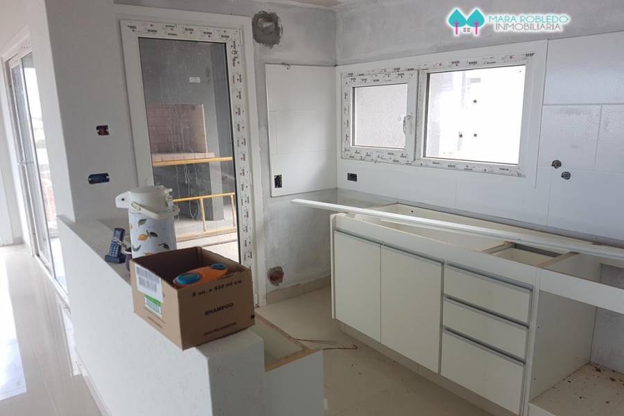 Pinamar,Buenos Aires,Argentina,2 Bedrooms Bedrooms,2 BathroomsBathrooms,Apartamentos,AV DEL MAR Y ALMEJAS,5740