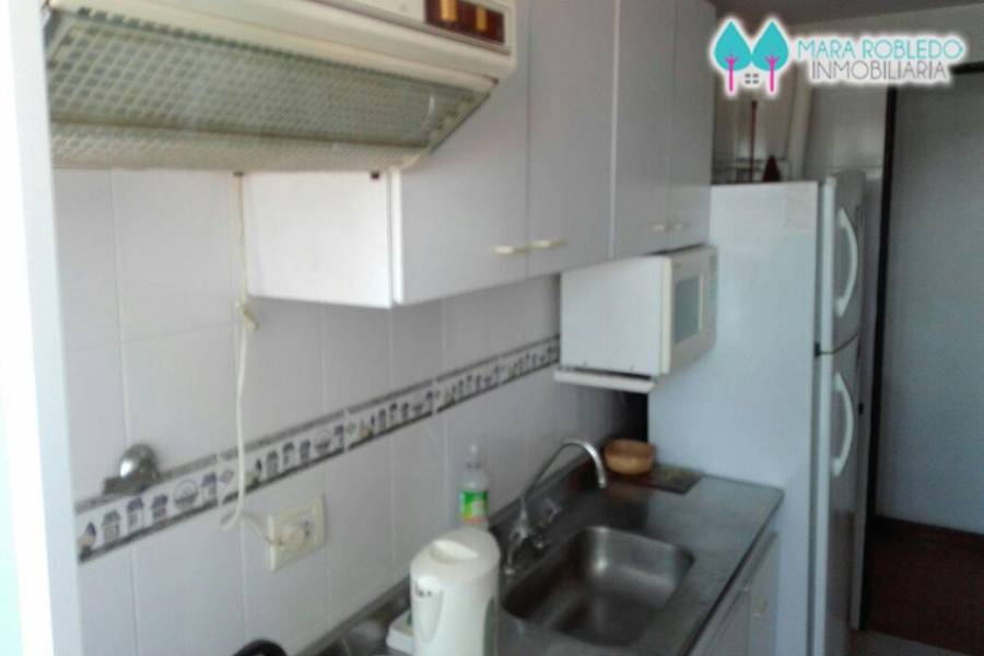 Pinamar,Buenos Aires,Argentina,2 Bedrooms Bedrooms,1 BañoBathrooms,Apartamentos,AV MAR,2,5743