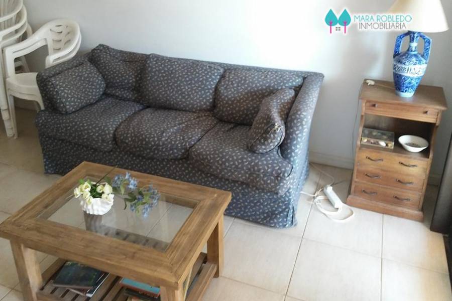 Pinamar,Buenos Aires,Argentina,4 Bedrooms Bedrooms,3 BathroomsBathrooms,Apartamentos,AV. MAR ,5744