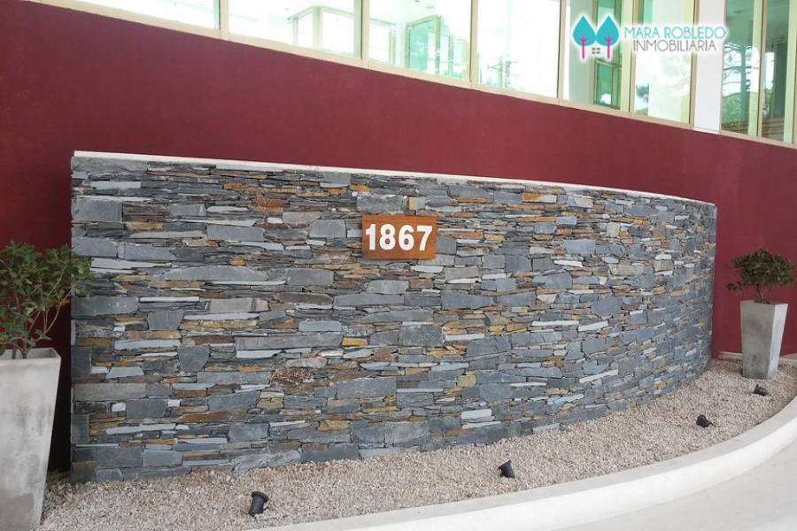 Pinamar,Buenos Aires,Argentina,2 Bedrooms Bedrooms,2 BathroomsBathrooms,Apartamentos,AV. BUNGE,5747