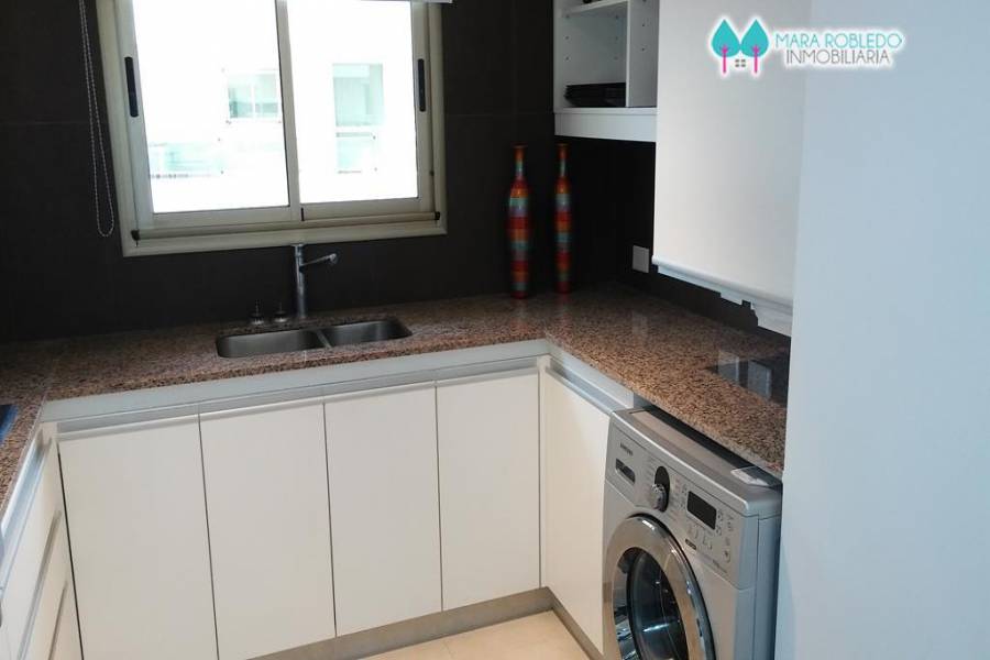 Pinamar,Buenos Aires,Argentina,1 Dormitorio Bedrooms,1 BañoBathrooms,Apartamentos,AV. BUNGE ,3,5751